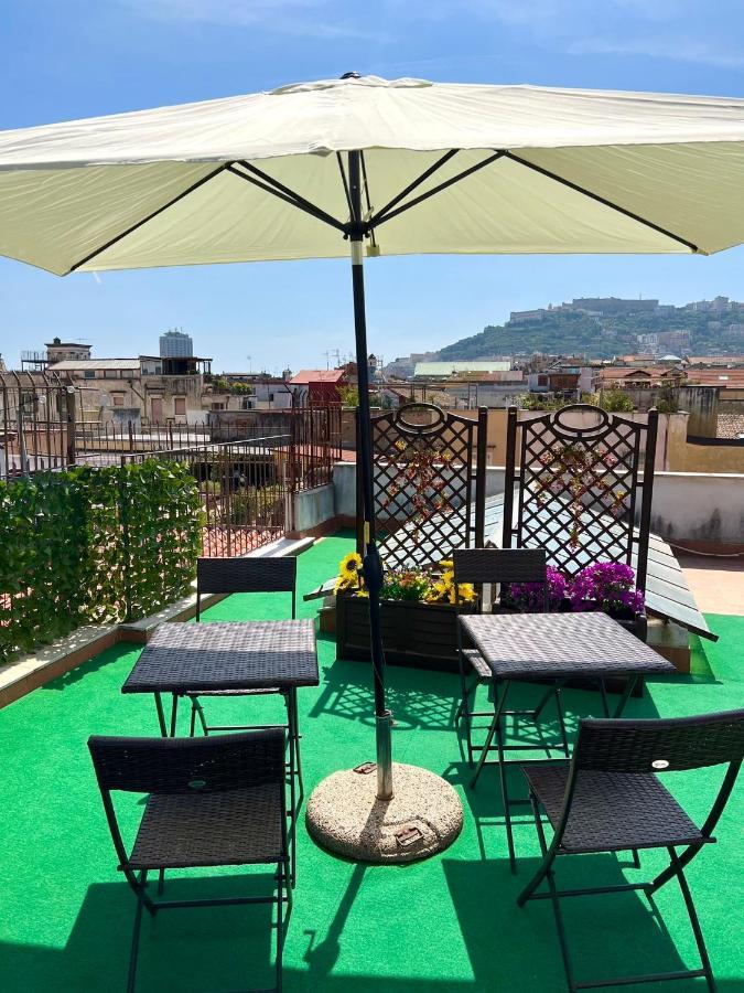 Cuore Di Spaccanapoli Apartman Kültér fotó